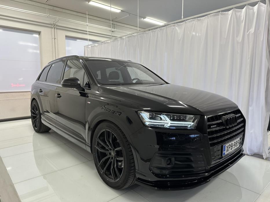 AUDI Q7 2016