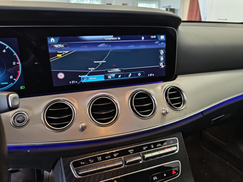 MERCEDES-BENZ E 2022