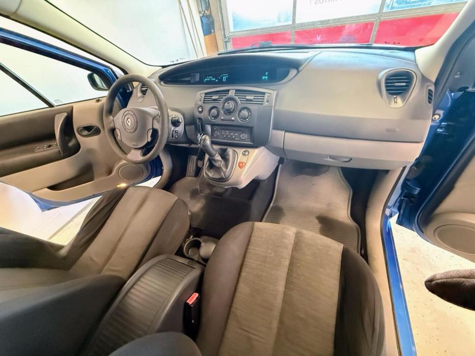 RENAULT Scenic 2005
