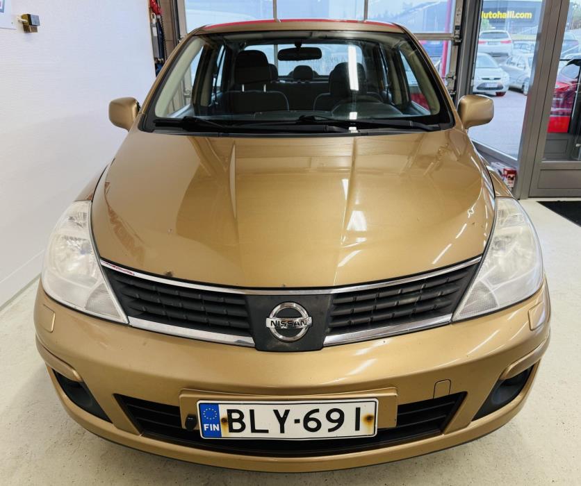 NISSAN Tiida 2008