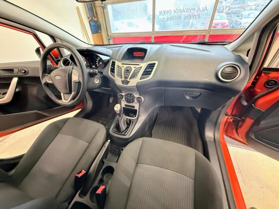 FORD Fiesta 2011