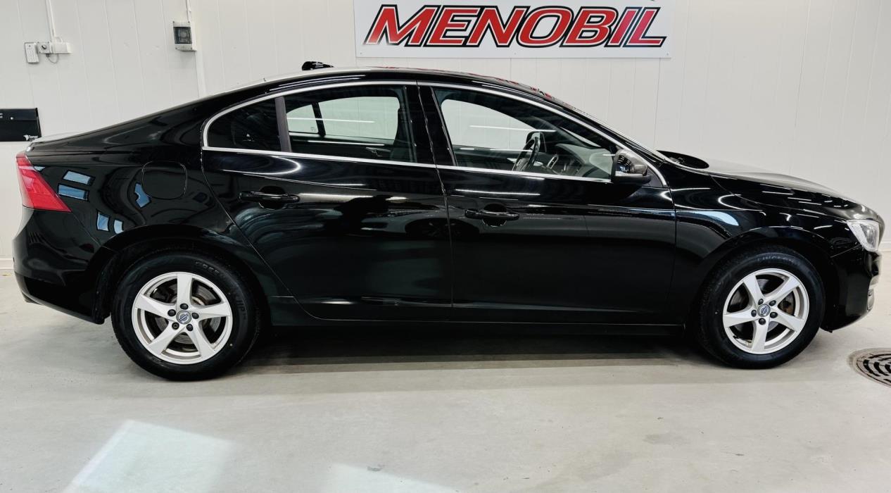 VOLVO S60 2015