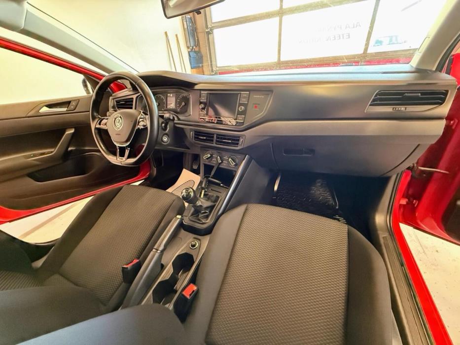 VOLKSWAGEN Polo 2020