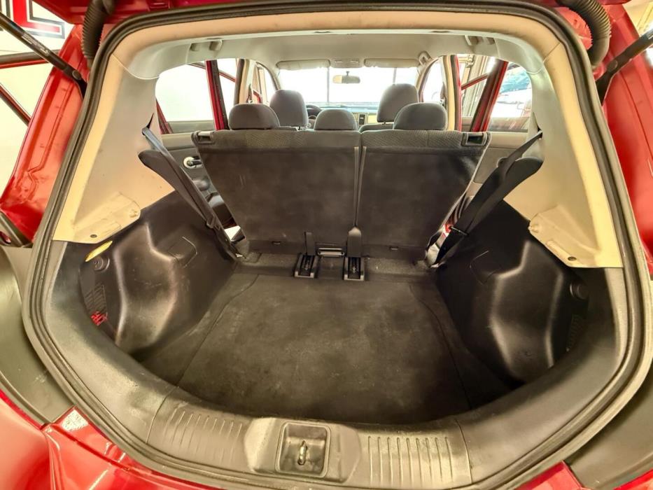 NISSAN Tiida 2010