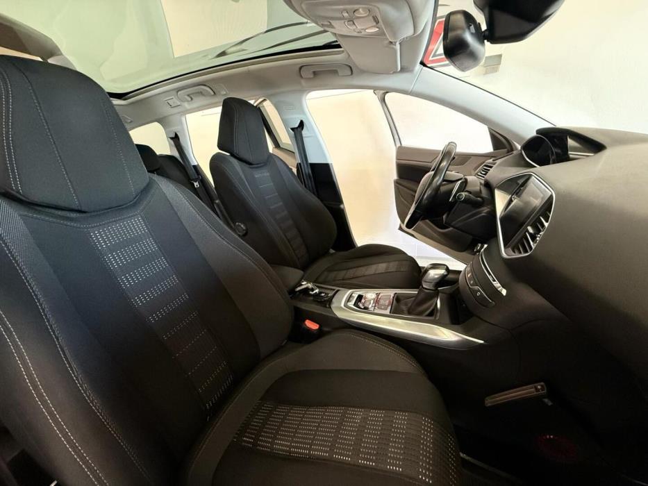 PEUGEOT 308 2015