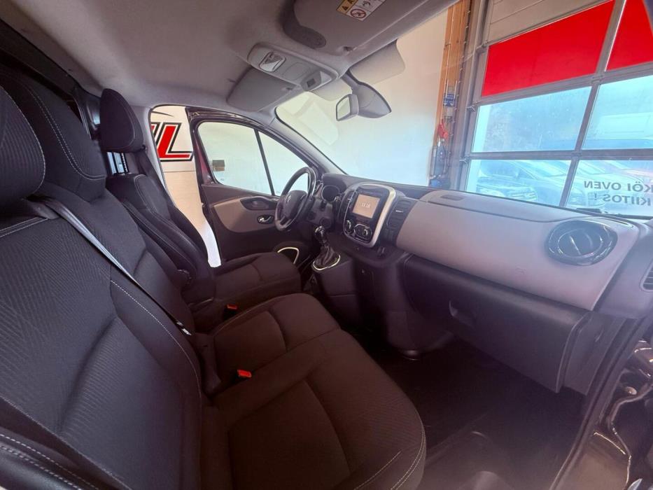 RENAULT Trafic 2018