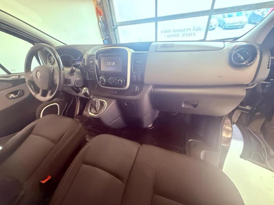 RENAULT Trafic 2018