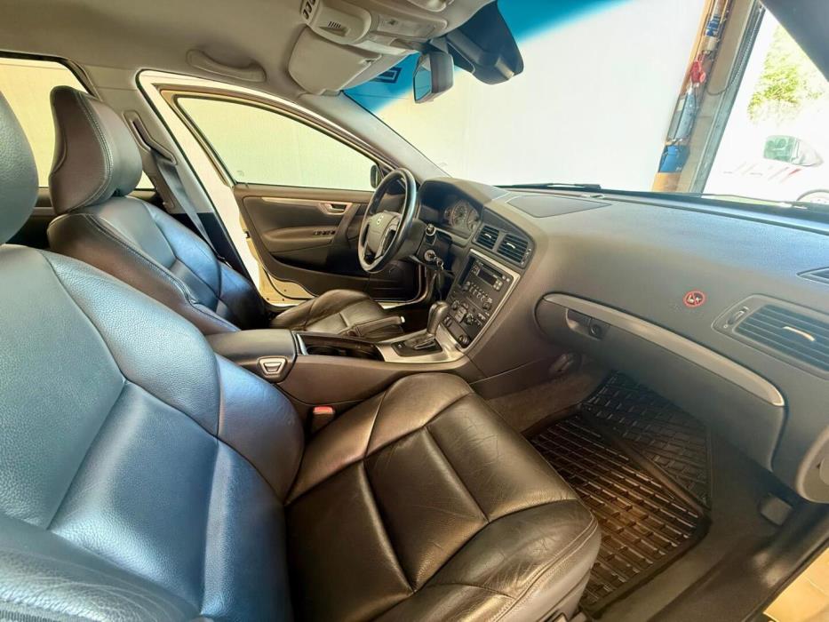 VOLVO V70 2007