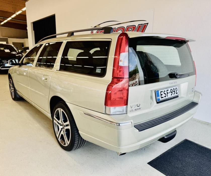 VOLVO V70 2007