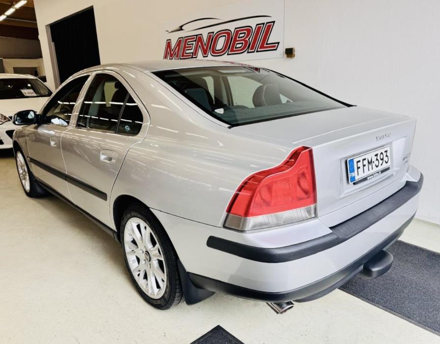 VOLVO S60 2002