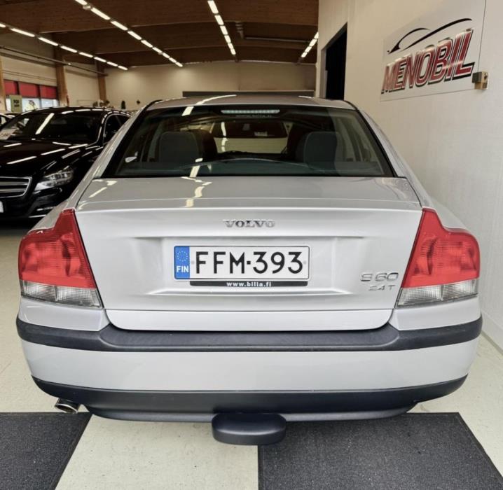 VOLVO S60 2002