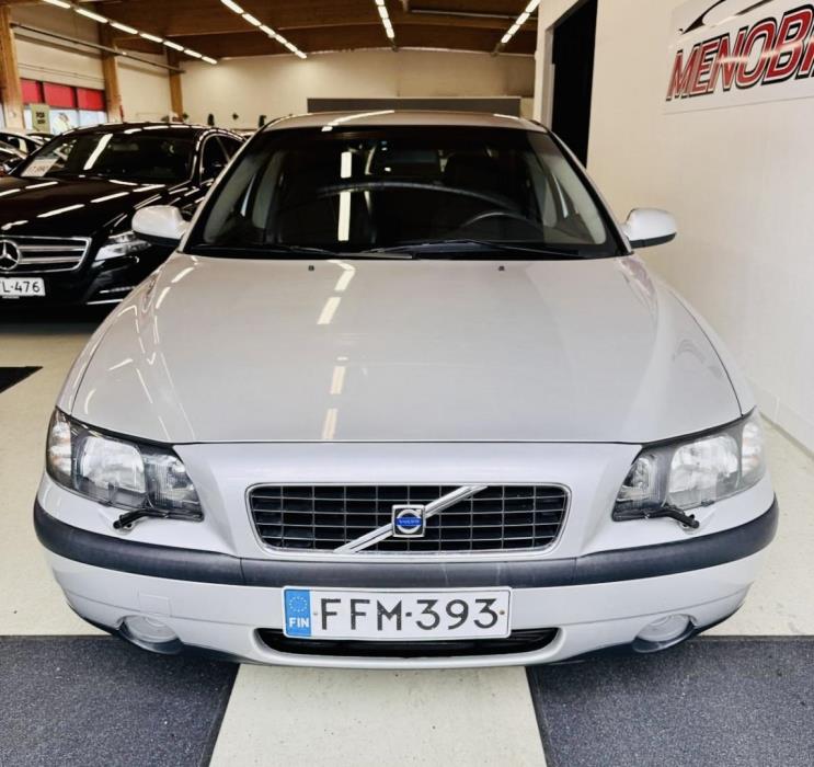 VOLVO S60 2002