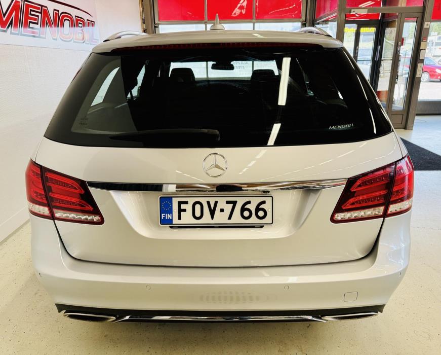 MERCEDES-BENZ E 2013