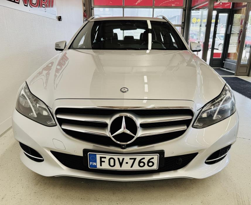 MERCEDES-BENZ E 2013