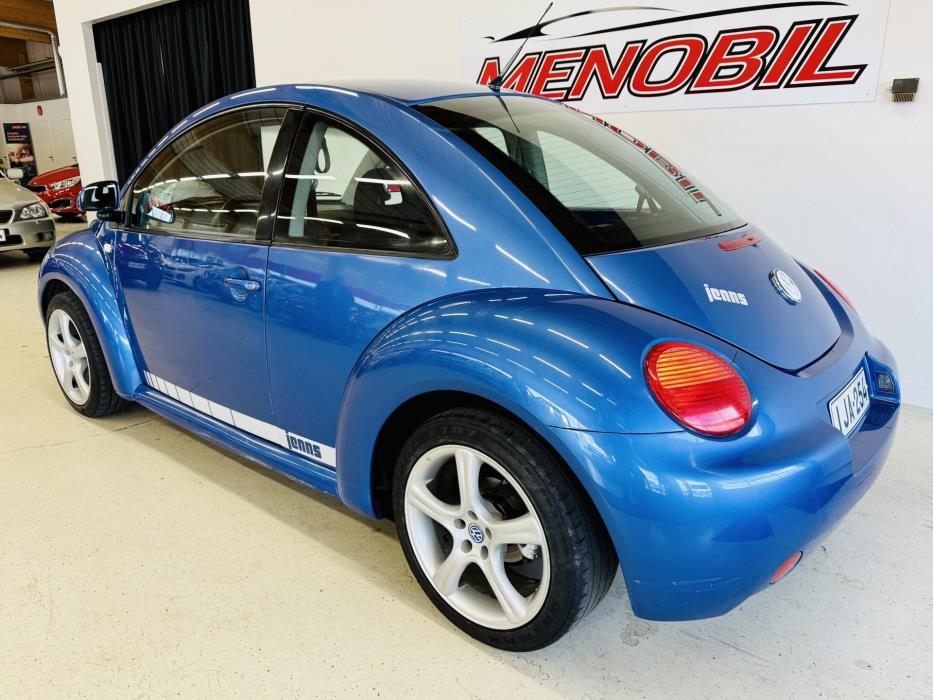 VOLKSWAGEN New Beetle 1999