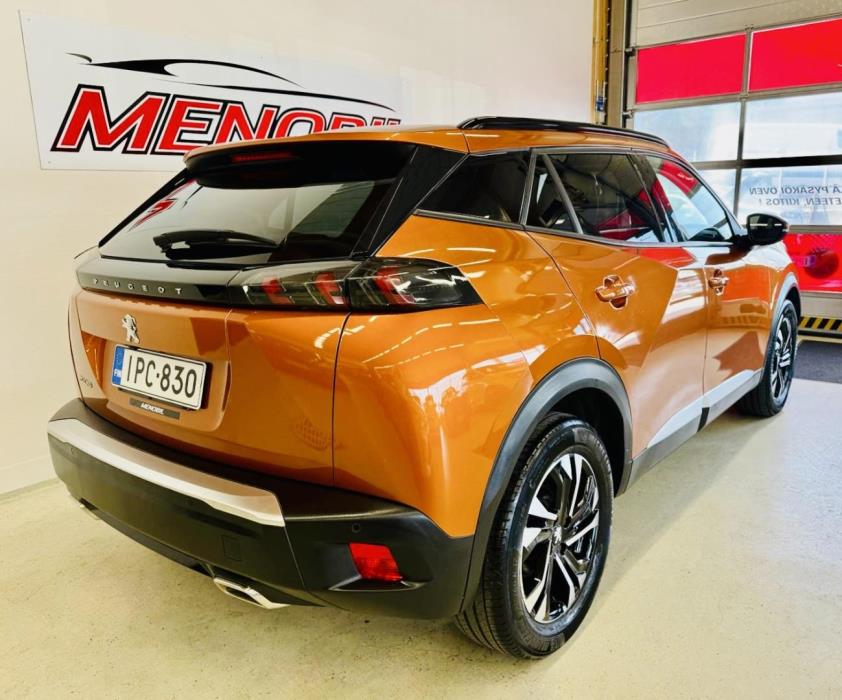 PEUGEOT 2008 2021
