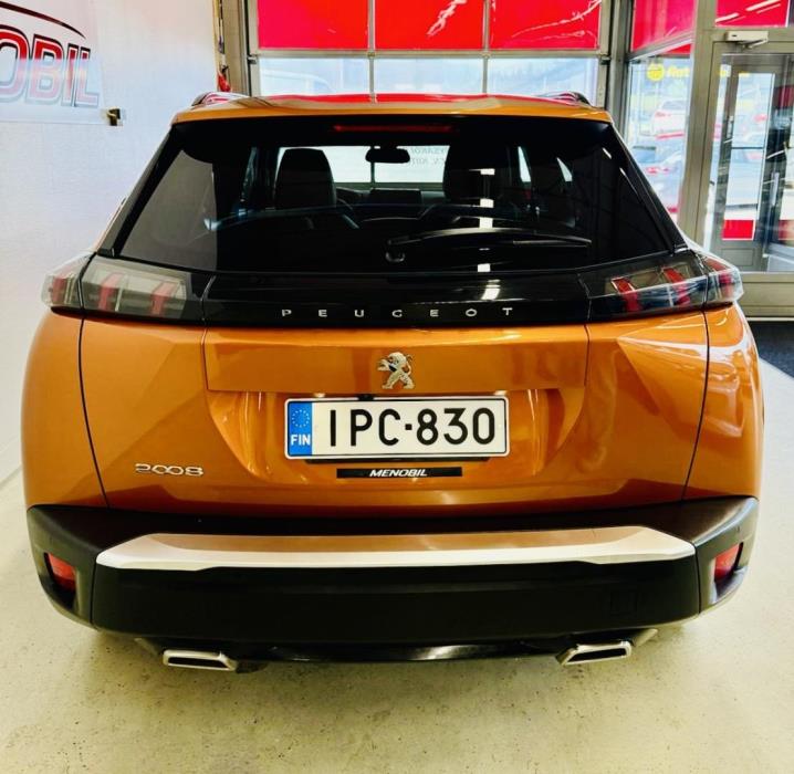 PEUGEOT 2008 2021