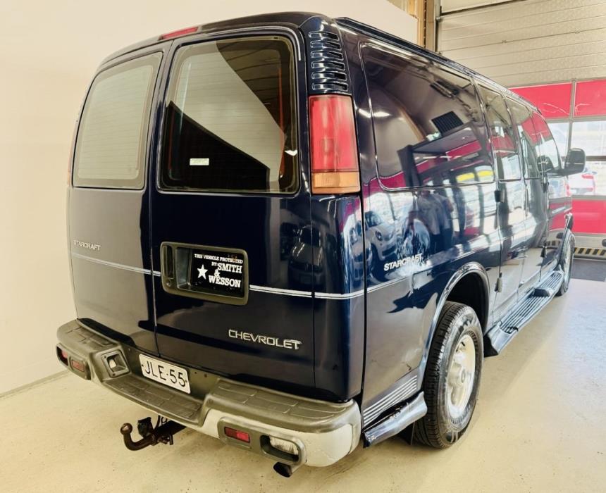 CHEVROLET Chevy Van 1999