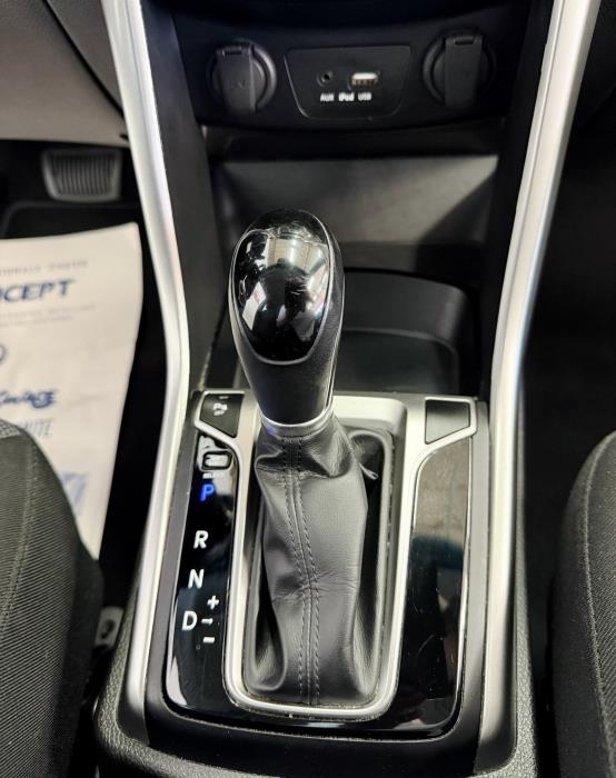 HYUNDAI i30 2016