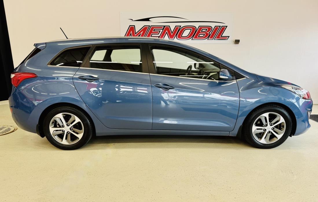 HYUNDAI i30 2016