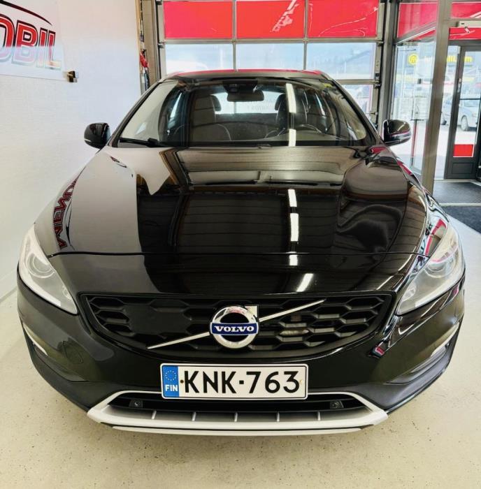 VOLVO V60 Cross Country 2016