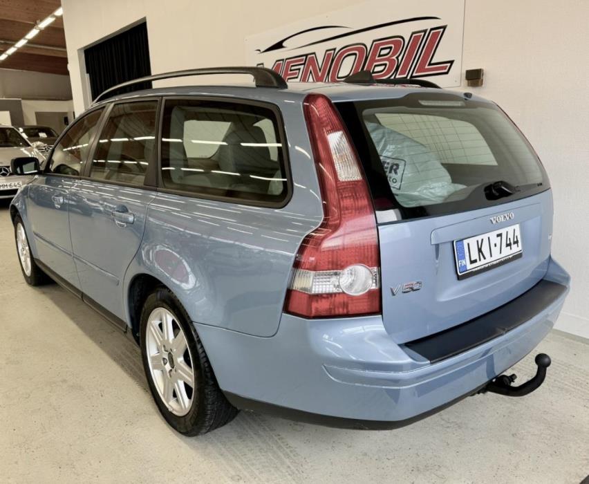 VOLVO V50 2005