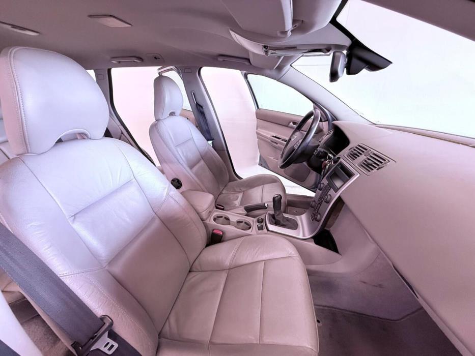 VOLVO V50 2005