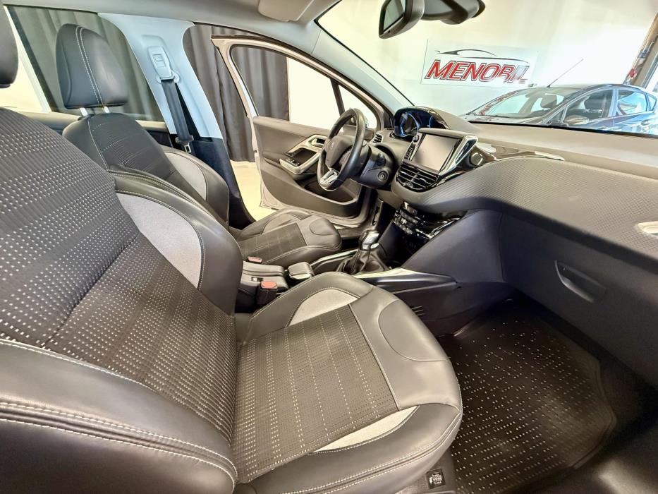 PEUGEOT 2008 2014