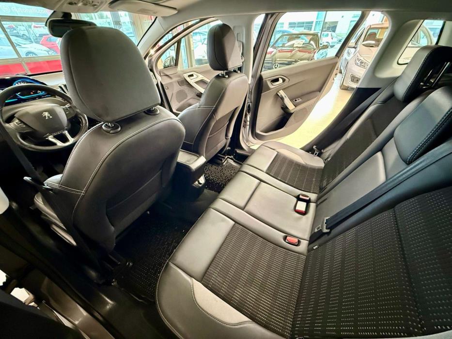 PEUGEOT 2008 2014