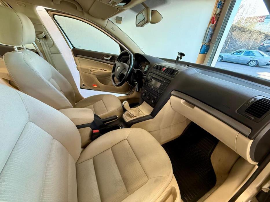 SKODA Octavia 2006