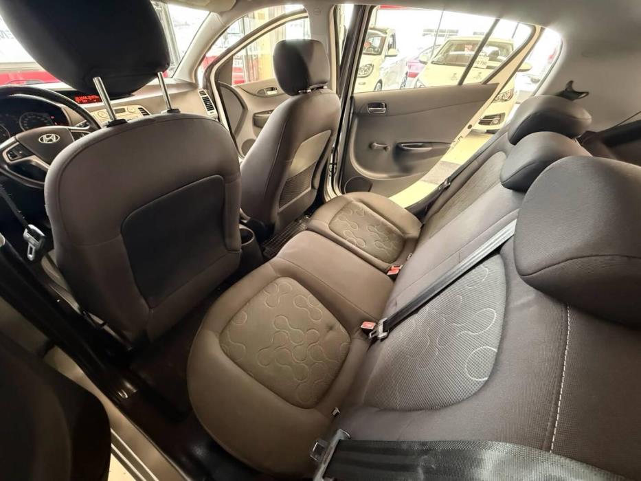 HYUNDAI i20 2010