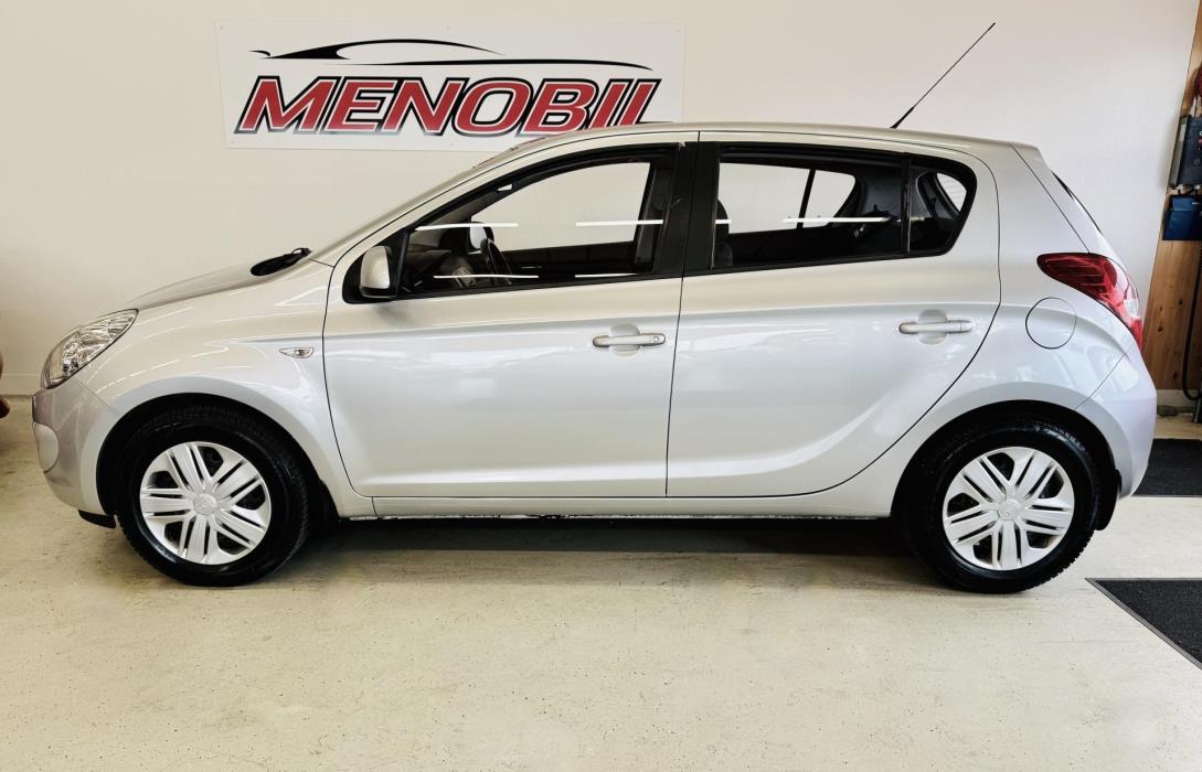 HYUNDAI i20 2010