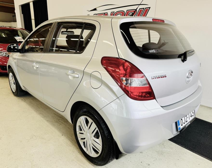 HYUNDAI i20 2010