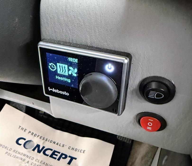 MITSUBISHI Pajero Sport 2000