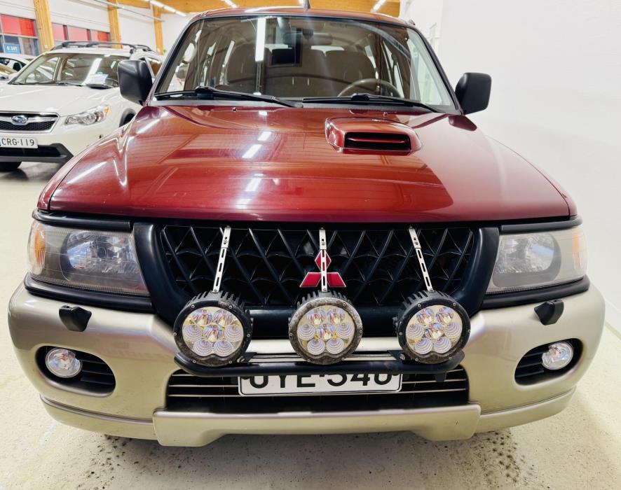 MITSUBISHI Pajero Sport 2000