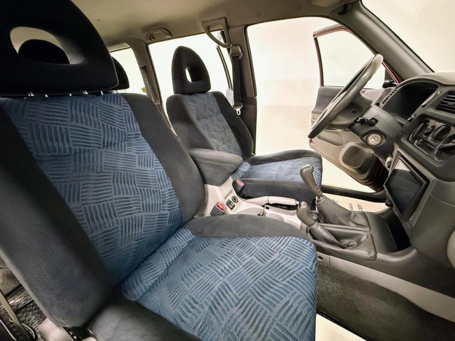 MITSUBISHI Pajero Sport 2000