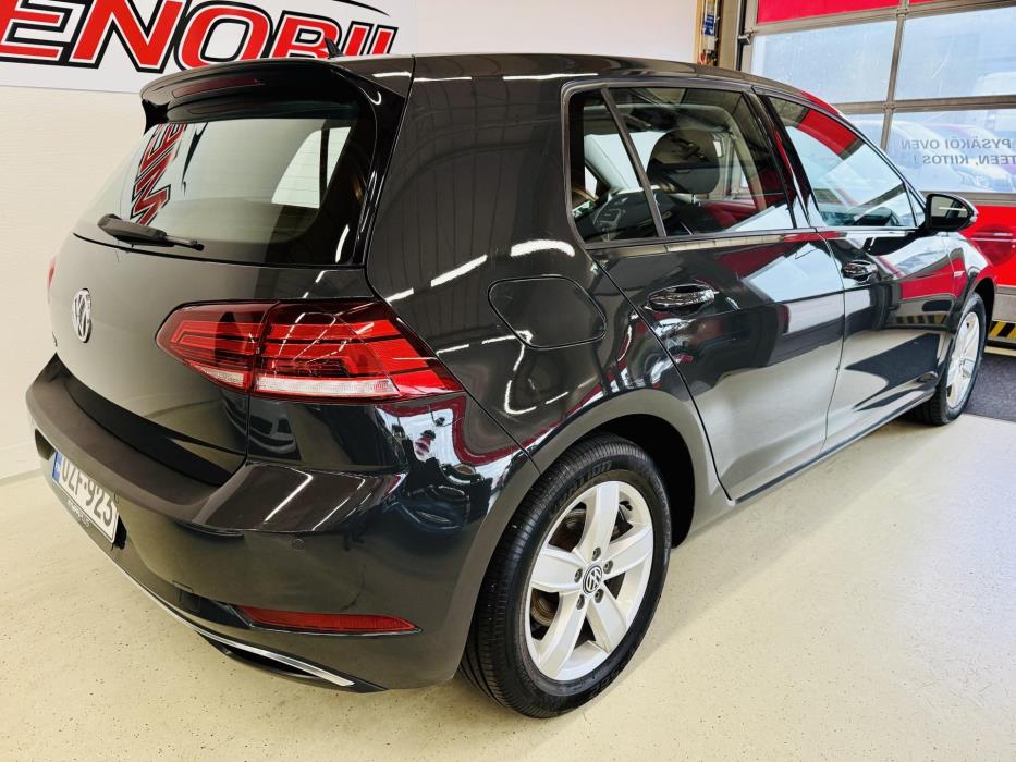 VOLKSWAGEN Golf 2019