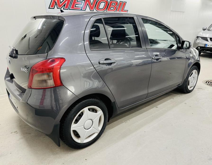 TOYOTA Yaris 2008