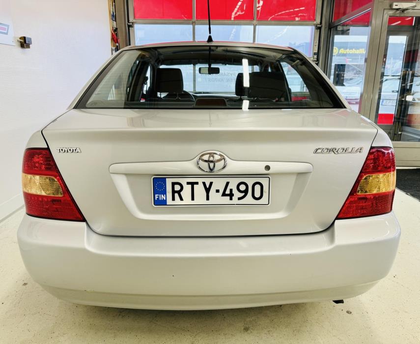 TOYOTA Corolla 2004