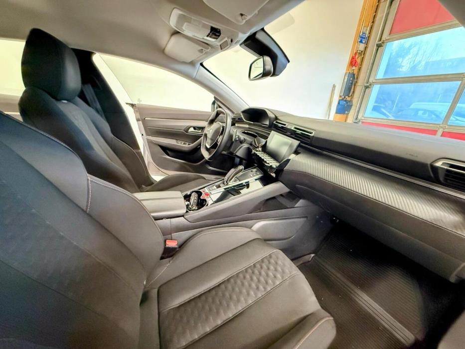 PEUGEOT 508 2021