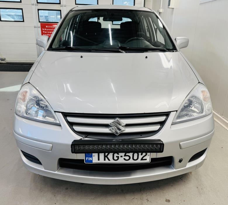 SUZUKI Liana 2004