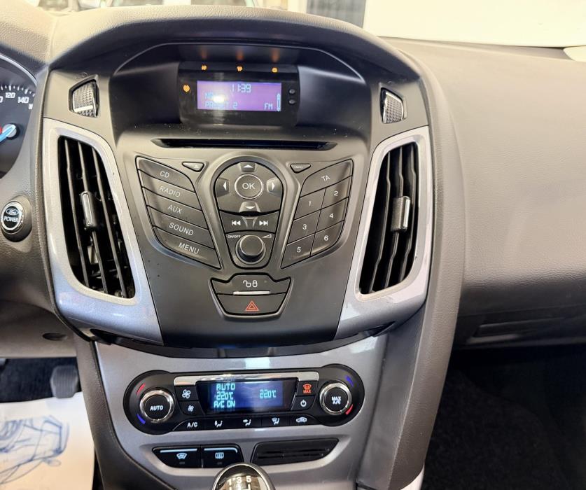 FORD Focus 2011