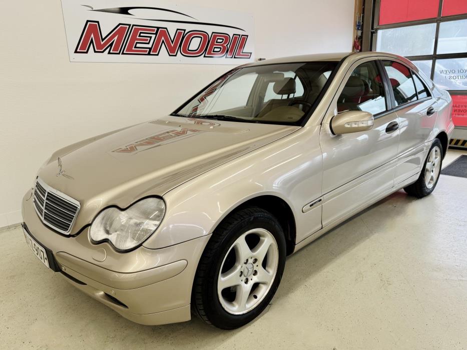 MERCEDES-BENZ C 2001