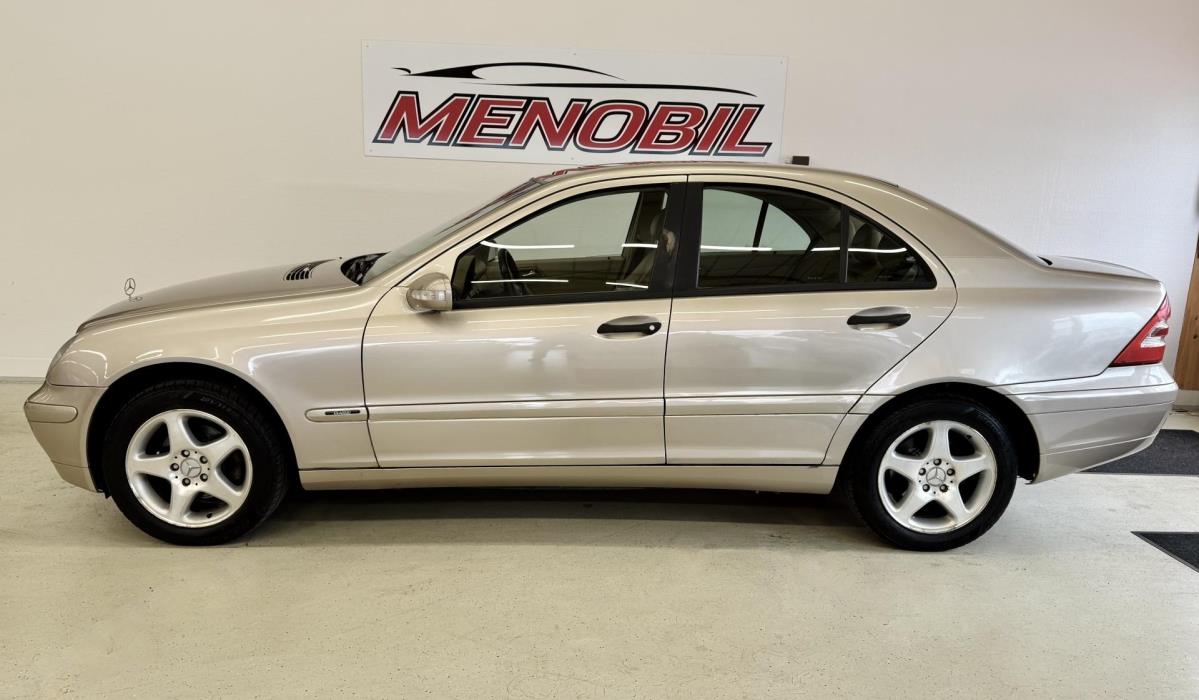 MERCEDES-BENZ C 2001
