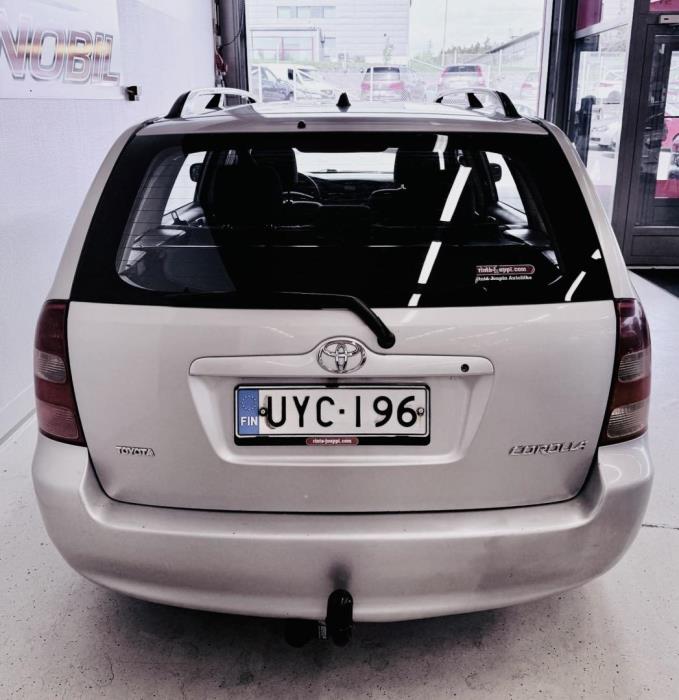 TOYOTA Corolla 2002