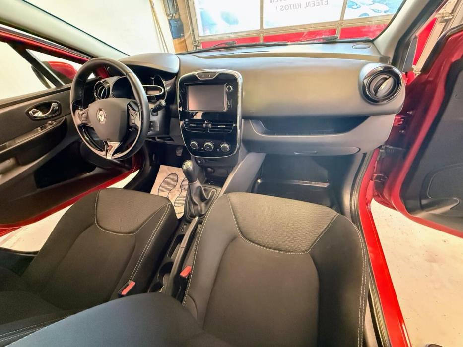 RENAULT Clio 2015