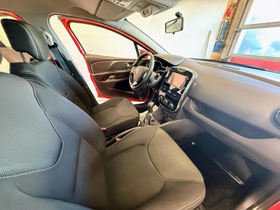 RENAULT Clio 2015