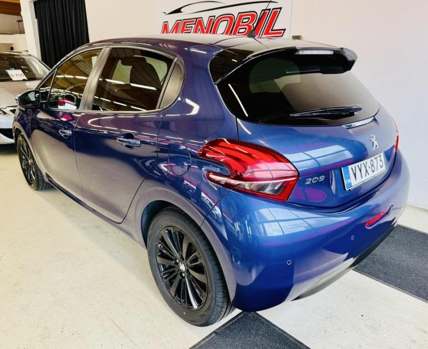 PEUGEOT 208 2017