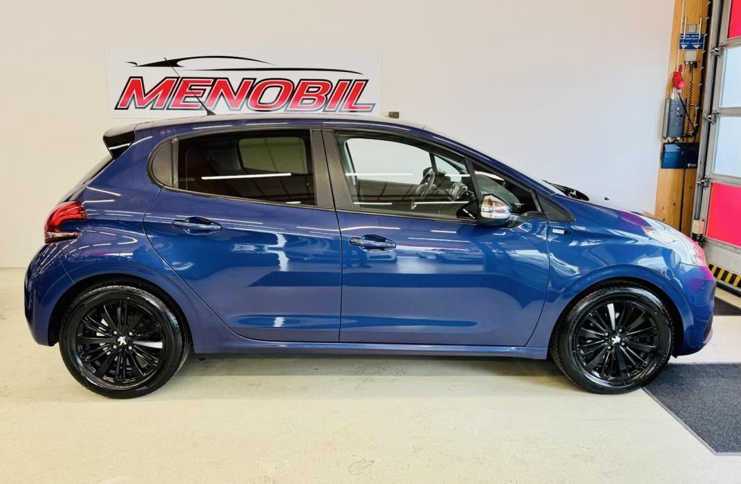 PEUGEOT 208 2017