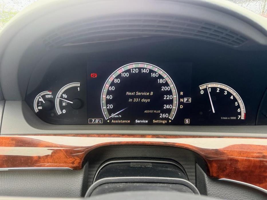 MERCEDES-BENZ S 2005